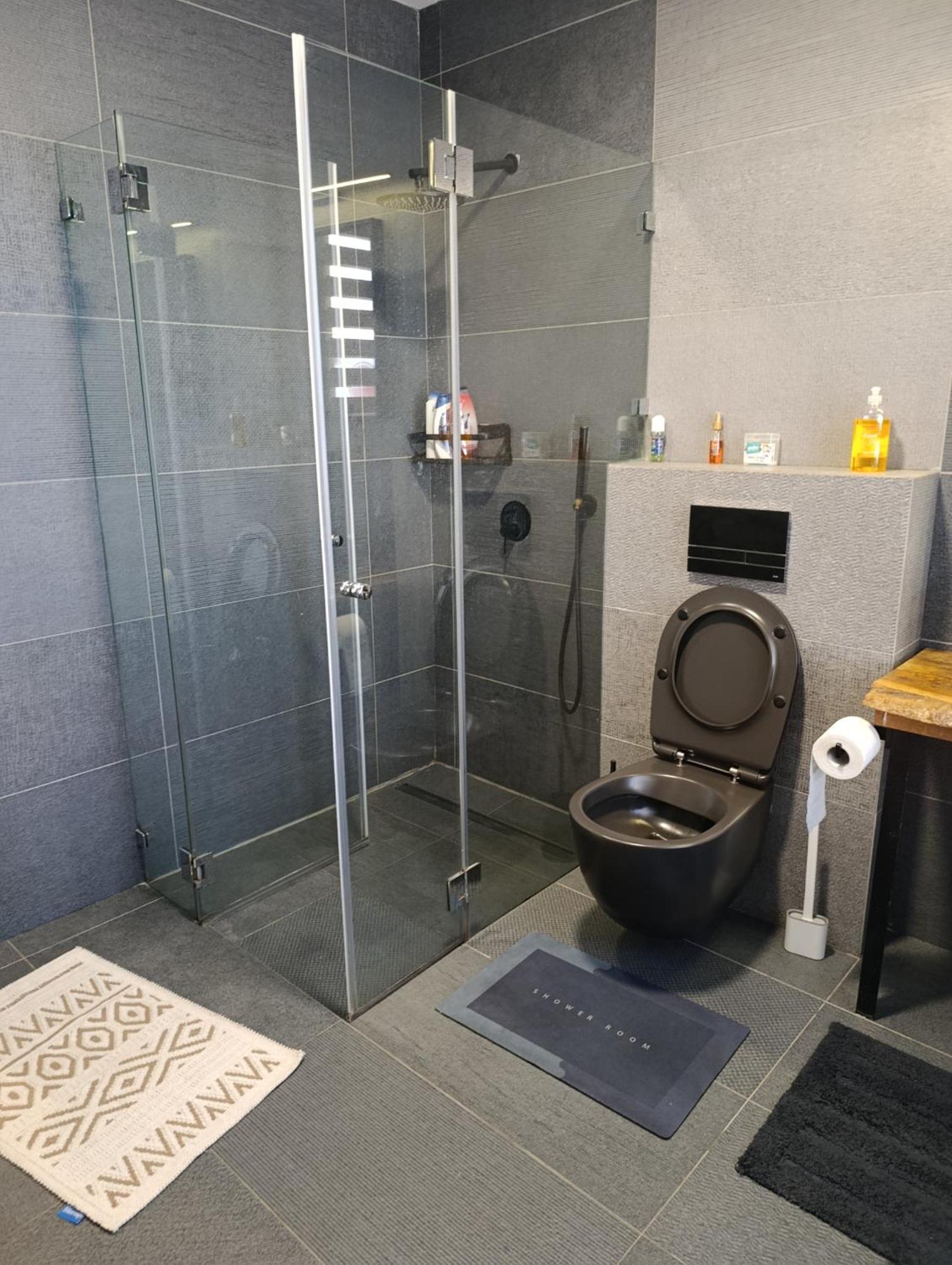 Penthouse Apartment On The Beach Bat Yam Room photo