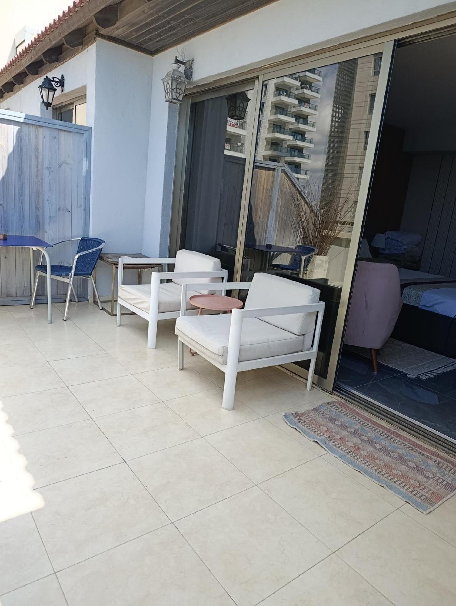 Penthouse Apartment On The Beach Bat Yam Room photo